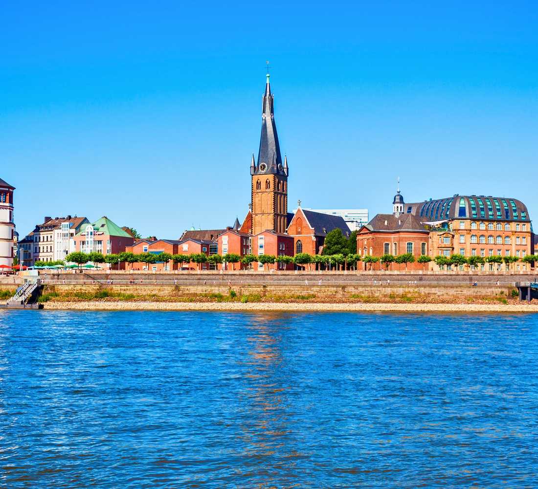 Hop-on hop-off sightseeing bus tours in Düsseldorf, Germany – Open-top buses, top attractions, and free cancellation in 2026